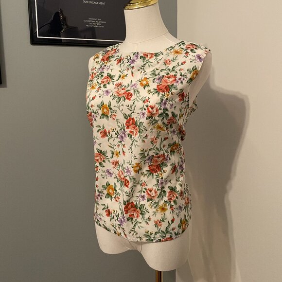 Vintage-Inspired Handmade Floral Sleeveless Top - Picture 2 of 2